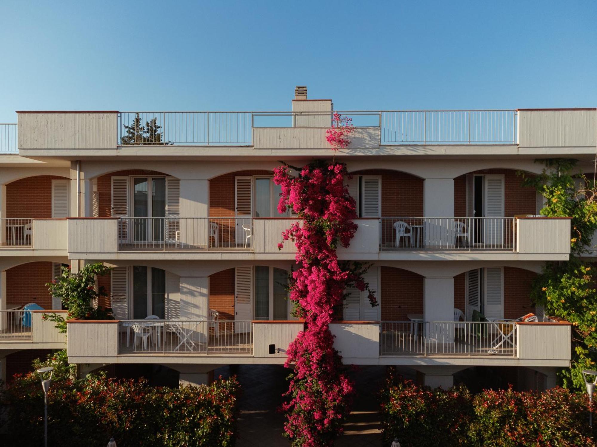 Hotel I Cinque Pini Follonica Exterior foto